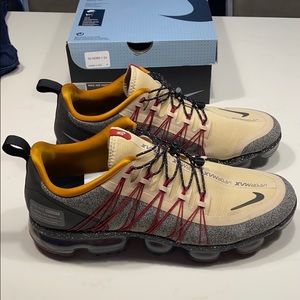 Like new Nike Vapormax shoes